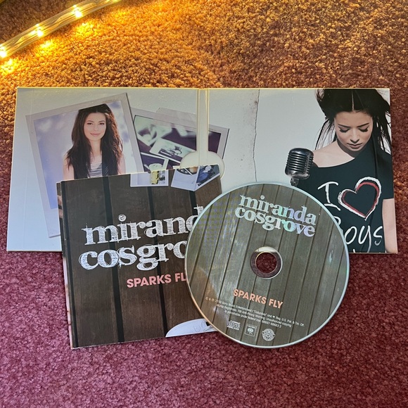 Miranda Cosgrove Sparks Fly CD - Picture 1 of 4